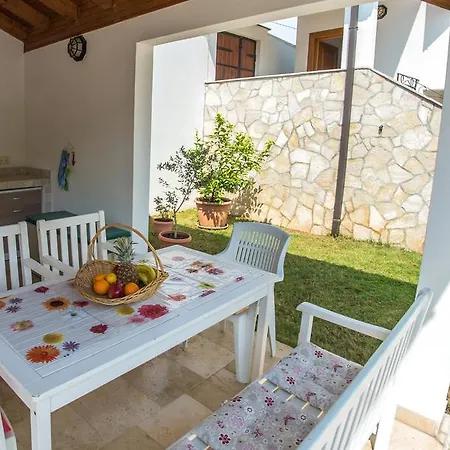 Dom wakacyjny Villa Verde *